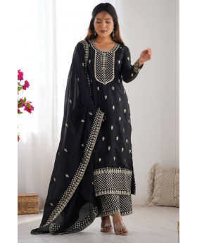 Kurta Pant Dupatta Set in Black, Heavy, Pure Soft Georgette.