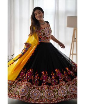 Black Festive Navratri Chaniya Choli Set with Mirror Work