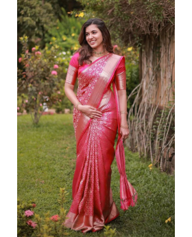 Gajri Jaquard Motif Soft Lichi Silk Fabric Saree 