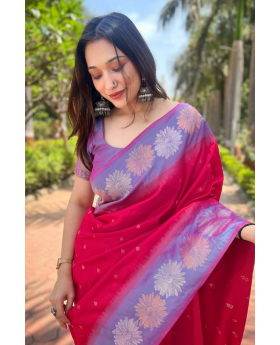 Small designs on a soft silk saree by Rani Zari Weaving